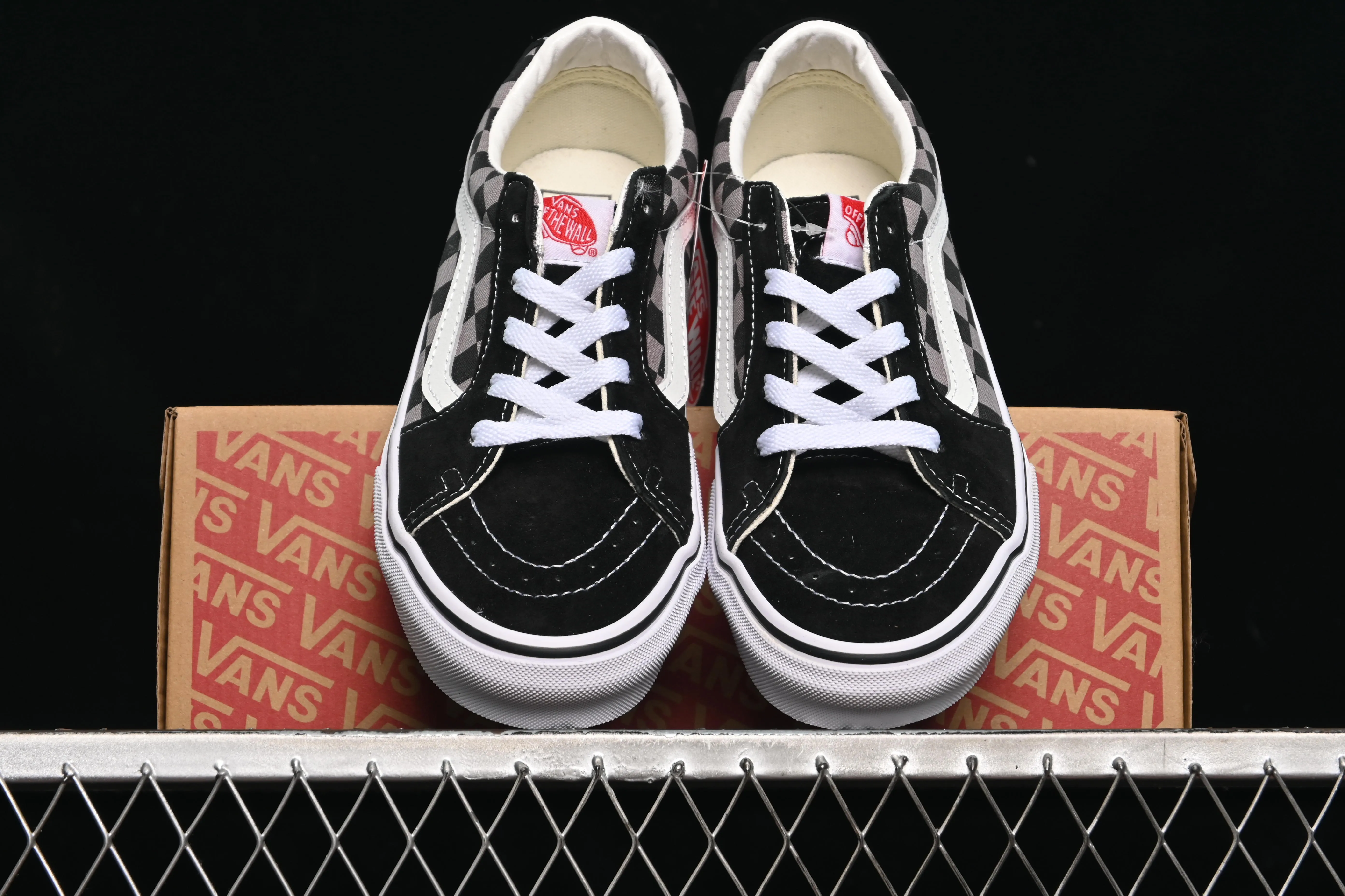 All categories Vans Vans series Vans Low Vans low-top Vans Sk8-Low Vans checkerboard anti-slip casual skateboard shoes VN0006GYBLK